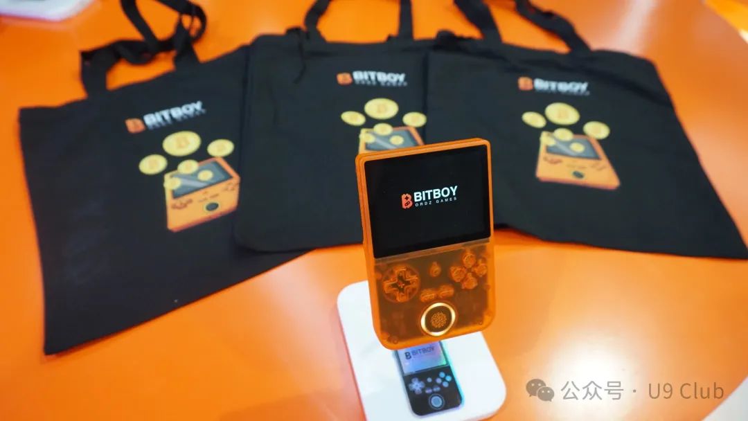 Bitboy——全球首款 GameFi + DEPIN 游戏设备 BitBoy, 重新定义链游，正在预售中，值得关注！
